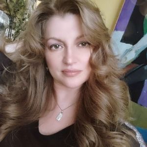 Meet your Posher, Ev